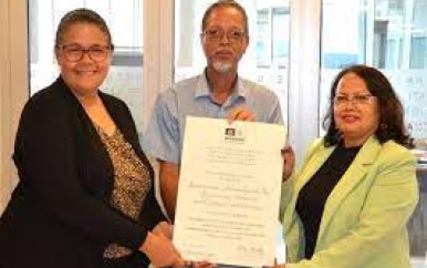 Overdracht UNESCO certificaat van inscriptie Jodensavanne op Werelderfgoedlijst