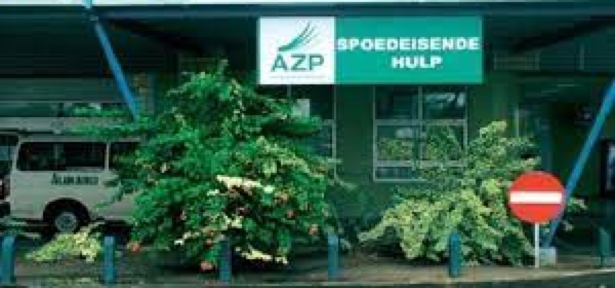 Bromfietser op SEH overleden na aanrijding met auto