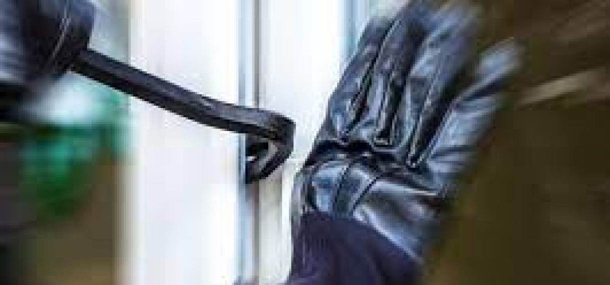 “Inbraak bij woning in Suriname: Kluis gestolen”