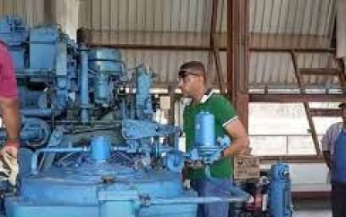 “Herstel van Pompgemaal Wakay: EBS-team zet tweede pomp binnen vijf dagen weer aan het werk”