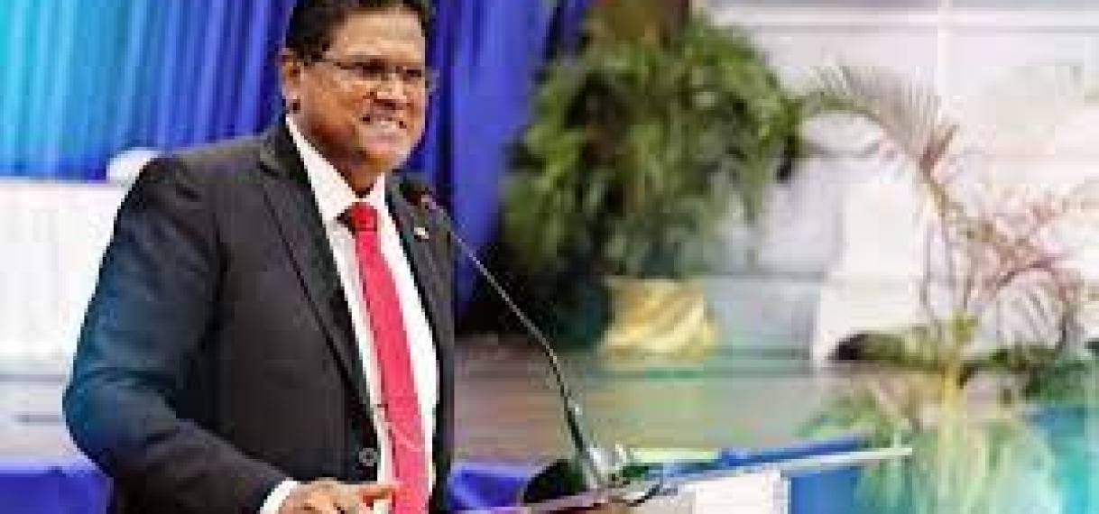 President Santokhi: Een visie op leiderschap en vooruitgang in Suriname