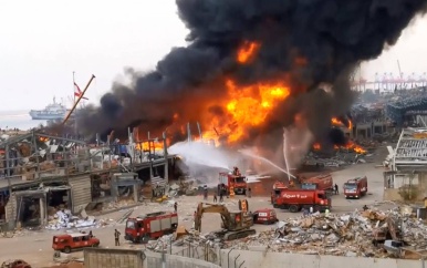 Explosie zet haventerminal in brand in Colombiaanse havenstad