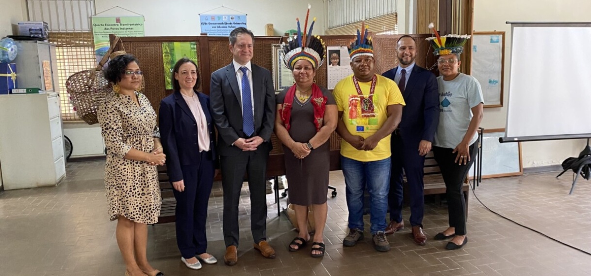 Versterking van bilaterale betrokkenheid bij democratie en mensenrechten