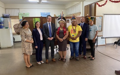 Versterking van bilaterale betrokkenheid bij democratie en mensenrechten