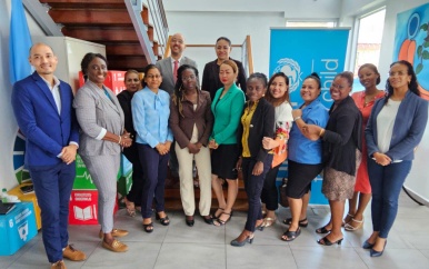 UNICEF Suriname werkt samen met Minister van SoZaVo aan bescherming van kinderen