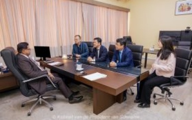 Sinopharm biedt steun aan gezondheidszorg van Suriname