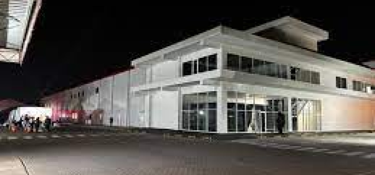 Feestelijke opening nieuwe productiefaciliteit Fernandes Bottling Company