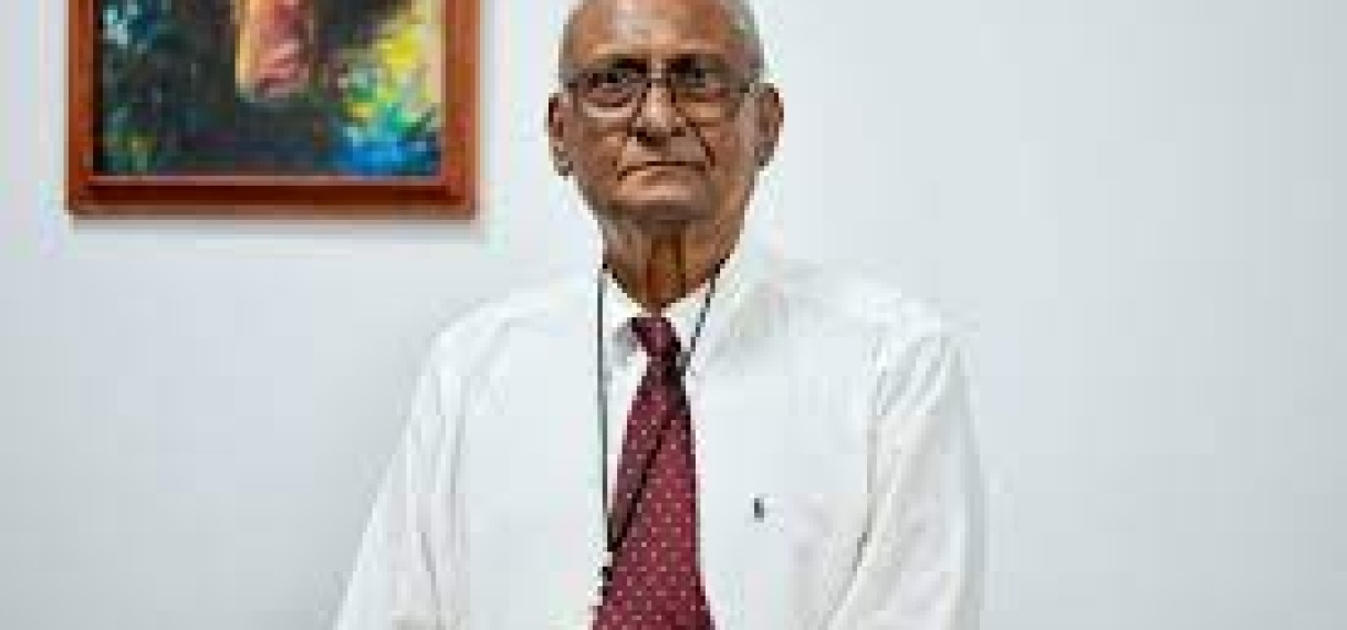 President Santokhi geïnformeerd over randvoorwaarden industriële hennepteelt