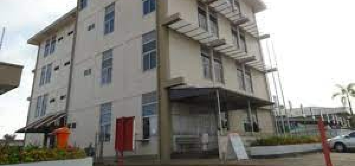 Gebouw Openbaar Ministerie Suriname hermetisch afgesloten