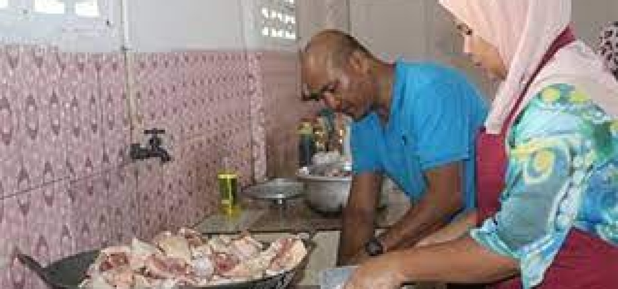 “Pertjajah Luhur start maaltijdenproject voor Ramadan”