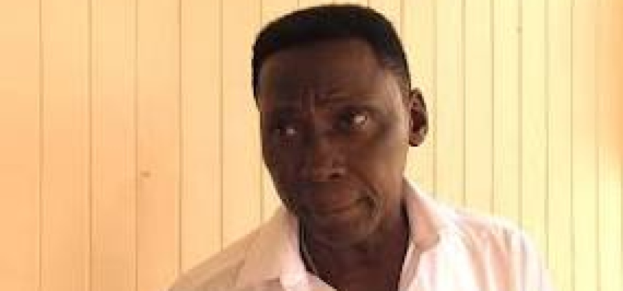 Hoofdkapitein Lesina slaat alarm over hongersnood door voedselschaarste in het binnenland