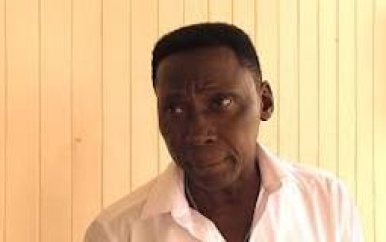 Hoofdkapitein Lesina slaat alarm over hongersnood door voedselschaarste in het binnenland