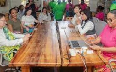 EZ-minister en vicepresident Wereldbank brengen vervolg bezoek aan SURGE-bedrijven