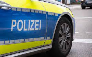 Man veroorzaakt ongeval in Duitsland en vlucht in andere auto met kinderen erin