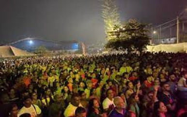 Uitbundige viering van Holi Phagwa in Suriname