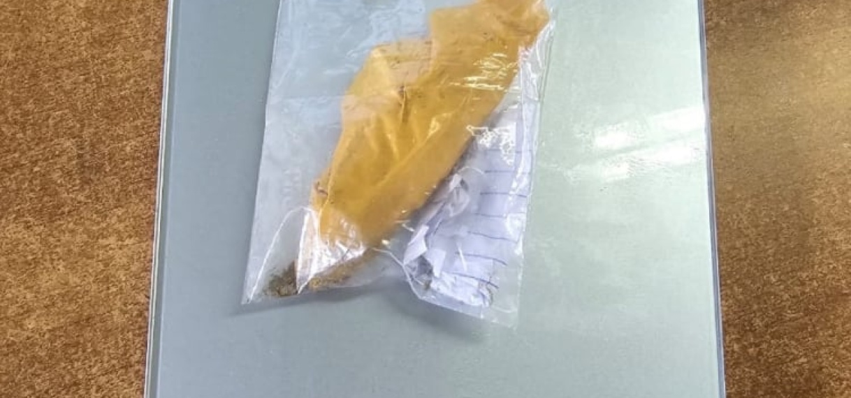 Ruw goud in beslaggenomen bij Surinaams-Franse actie op Marowijnerivier