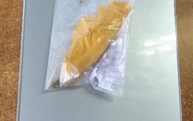 Ruw goud in beslaggenomen bij Surinaams-Franse actie op Marowijnerivier