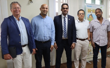 Neurochirurgen uit Nederland bespreken voortgang van missies in Suriname