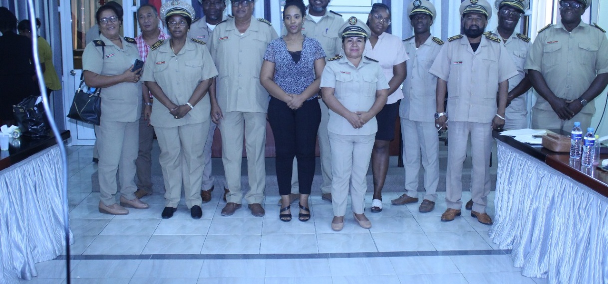 Jeugdcentra en districtscommissarissen bundelen krachten voor aanpak, jeugdproblematiek