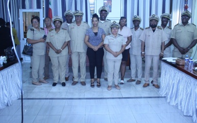 Jeugdcentra en districtscommissarissen bundelen krachten voor aanpak, jeugdproblematiek