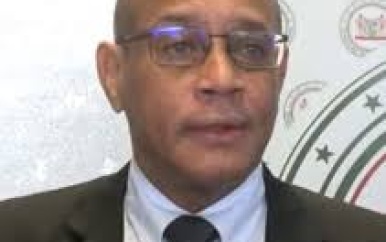 Arbeid-minister Mac Andrew: “Diverse sectoren bedrijfsleven genoodzaakt gastarbeiders te importeren”