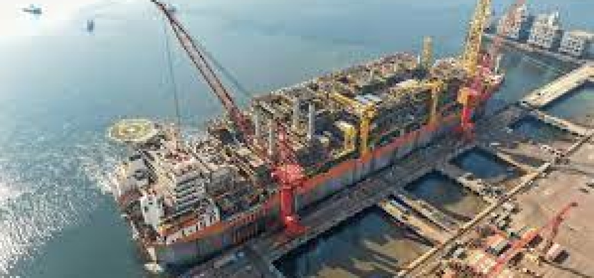 MODEC en SBM Offshore Strijden om Bouw FPSO Suriname