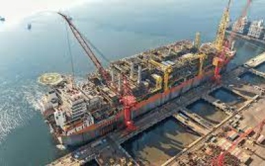 MODEC en SBM Offshore Strijden om Bouw FPSO Suriname