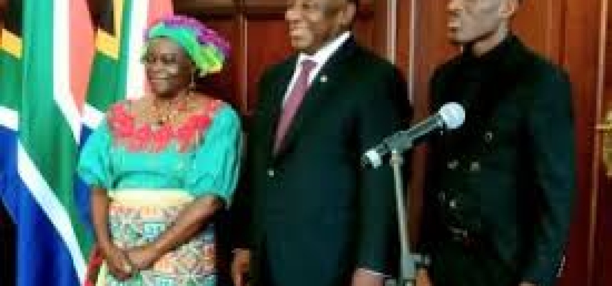 Ambassadeur Graand-Galon overhandigt geloofsbrieven aan president Ramaphosa