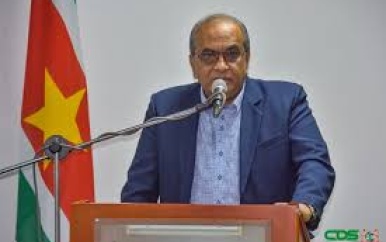 Klimaatverandering bedreigt landbouwsector, waarschuwt minister Sewdien