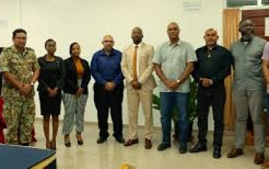 Eindelijk monitoring commissie geinstaleerd inzake toezicht RGM en Newmont