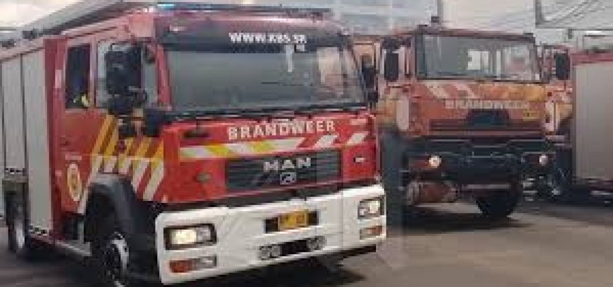 Muren school en schutting CBB lopen schroeischade op door grasbrand