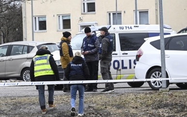 Kind (12) overleden na schietpartij op Finse school, twaalfjarige schutter vast