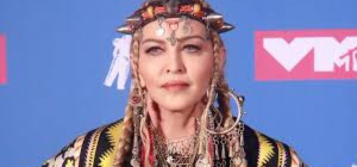 Madonna opnieuw aangeklaagd door fans vanwege te laat begonnen show