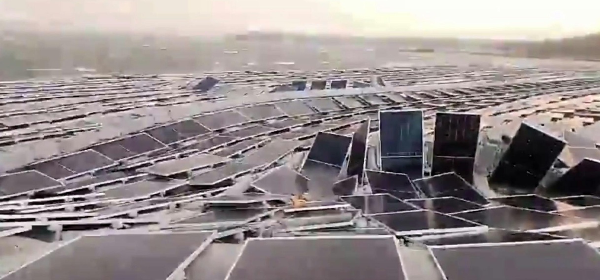Grootste drijvende zonnepark ter wereld beschadigd na storm