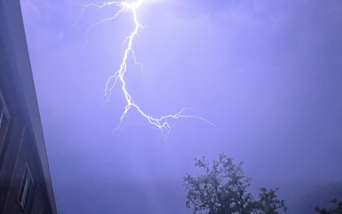 Amerikaan filmt spectaculaire ‘lichtshow’ tijdens onweer