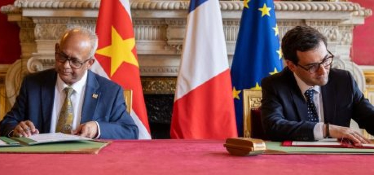 Minister Ramdin voert succesvol bilateraal overleg in Frankrijk