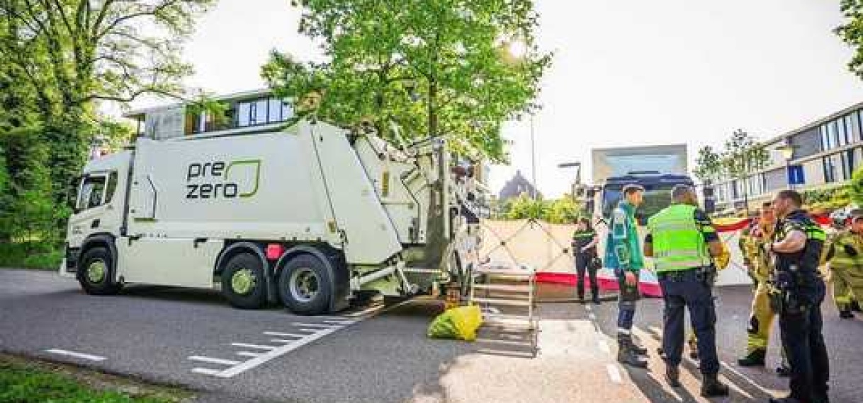 Man is na zijn val in Arnhemse vuilniswagen overleden