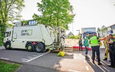 Man is na zijn val in Arnhemse vuilniswagen overleden