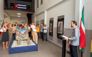 Speciale expositie ter ere van 45 Jaar diplomatieke betrekkingen tussen Cuba en Suriname