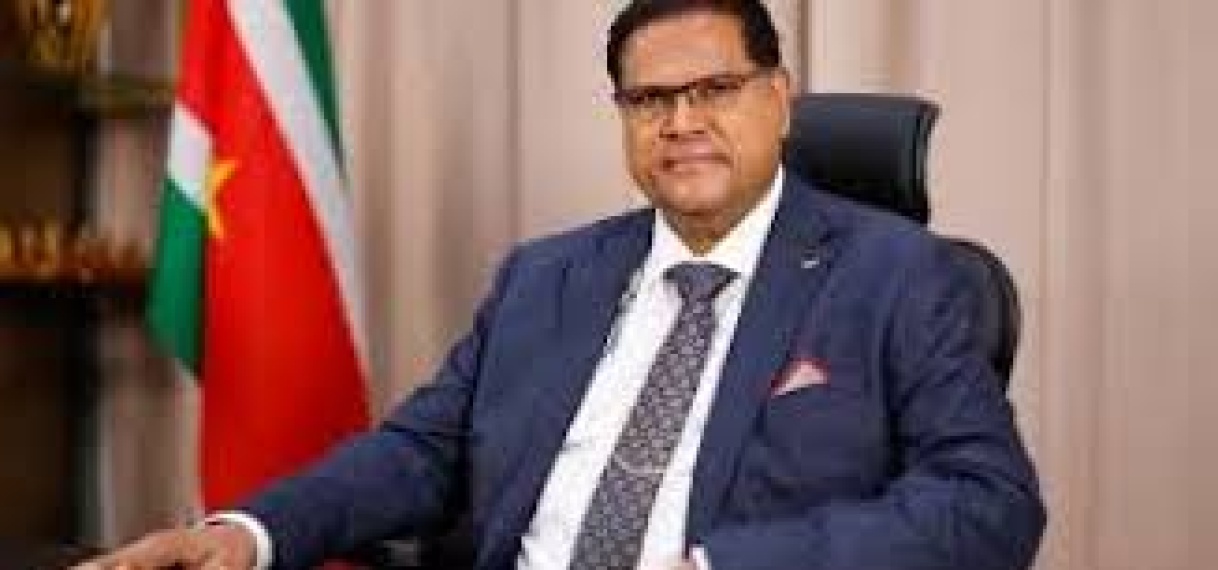 President Santokhi krijgt update over veiligheidssituatie in Suriname