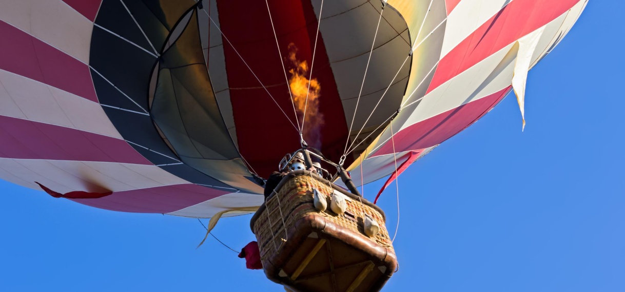 Luchtballon raakt hoogspanningslijn in VS