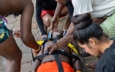 TCT reikt certificaten uit aan nieuwe lifeguards