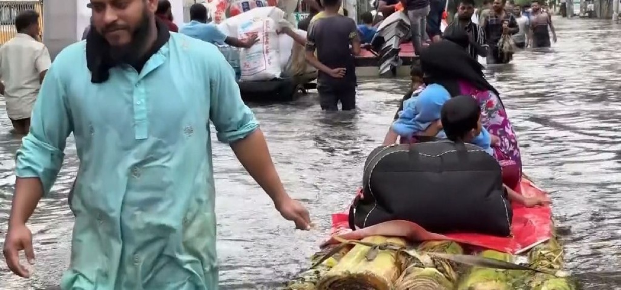 Miljoenen mensen getroffen door overstromingen Bangladesh en India