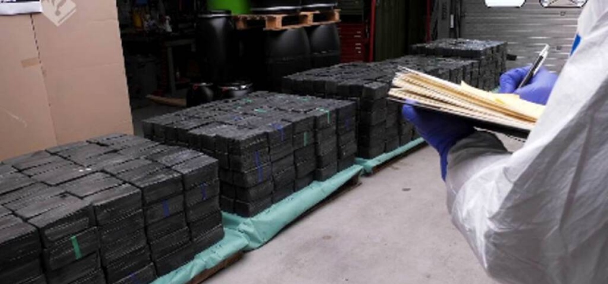 Colombiaanse drugsbaron, verdacht van smokkel 2500 kilo crystal meth, uitgeleverd aan Nederland