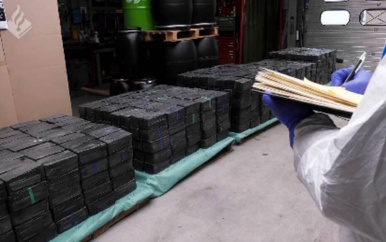 Colombiaanse drugsbaron, verdacht van smokkel 2500 kilo crystal meth, uitgeleverd aan Nederland