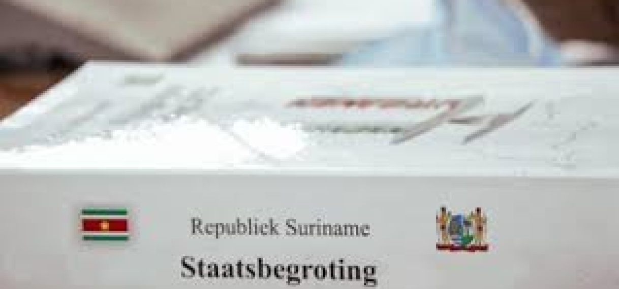 Ernstige financiële ontsporing: srd 1,8 miljard gat in staatsbegroting