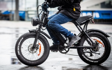 Kamer wil minimumleeftijd van veertien jaar en helmplicht voor fatbikebestuurders