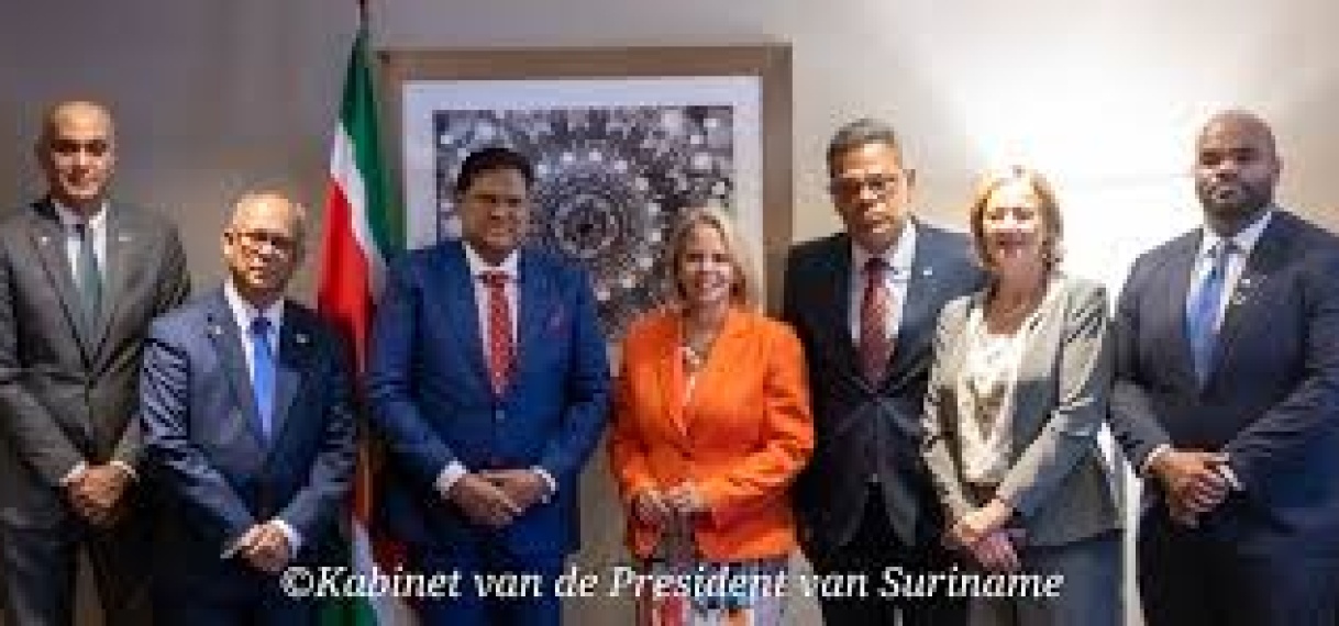 President Santokhi versterkt banden met Aruba en St. Maarten in bilaterale ontmoeting