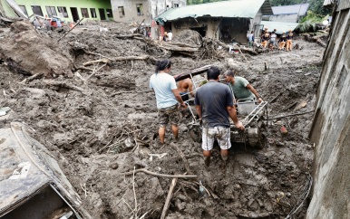 Tropische storm Trami bereikt Vietnam