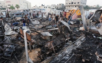 Doden bij hevige brand na Israëlische luchtaanval bij ziekenhuis in Gaza